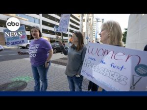 Read more about the article Southern Baptist Convention moves to ban women pastors