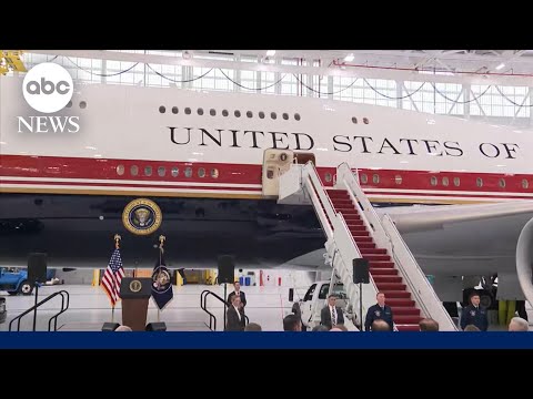 Read more about the article Trump unveils new Air Force One plane from Qatar as Iran postpones nuclear talks