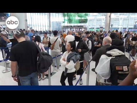 Read more about the article Juneteenth holiday weekend bringing massive crowds to airports