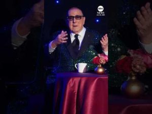 Read more about the article Clive Davis, iconic record producer, dies at 94