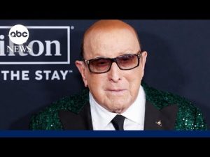 Read more about the article Looking back at the life and legacy of music titan Clive Davis, who died at age 94