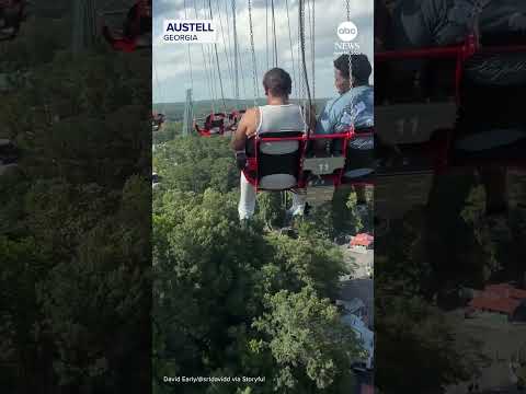 Read more about the article 260-foot-tall amusement park ride gets stuck midair