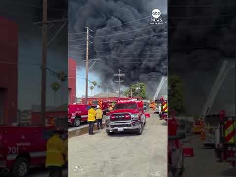 Read more about the article Firefighters continuing to battle weeklong warehouse fire in Los Angeles