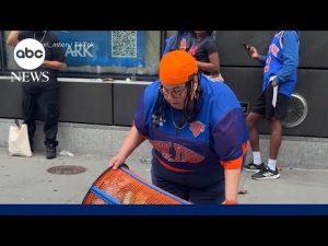Read more about the article JPMorgan Chase fires employee who takes Knicks-painted trash can
