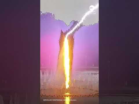 Read more about the article Surveillance footage captured the moment lightning struck a fountain