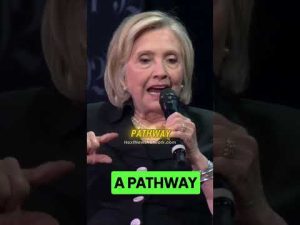 Read more about the article Hillary Clinton Shocked The Democrats After Saying This About Trump
