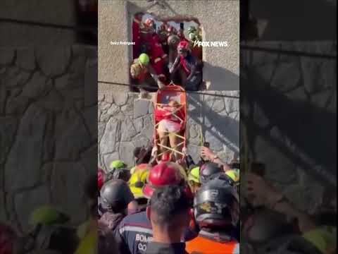 Read more about the article Rescuers pull survivor from building DAYS after Venezuela earthquakes #shorts #news #world