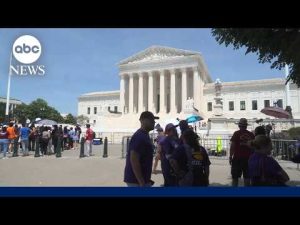 Read more about the article Supreme Court strikes down limits on campaign spending