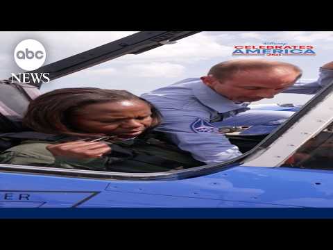 Read more about the article Deborah Roberts got a once-in-a-lifetime chance to fly with the Patrouille de France