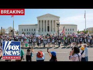 Read more about the article BREAKING: GOP senator announces bill to end birthright citizenship after SCOTUS ruling