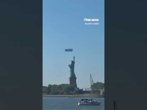 Read more about the article Fox News celebrates America 250 across New York skyline #shorts #foxnews #us #news