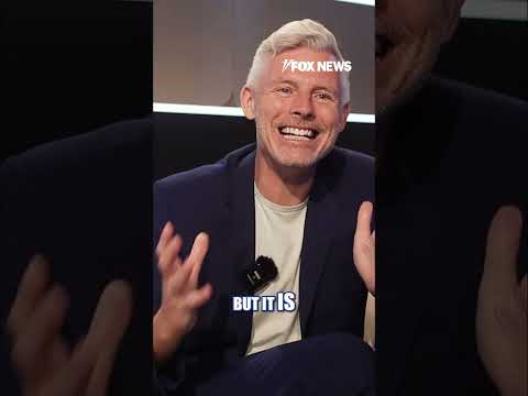Read more about the article Des Bishop jokes ‘BACK TO THE FUTURE’ is the new Humphrey Bogart  #foxnews #news #us #fox