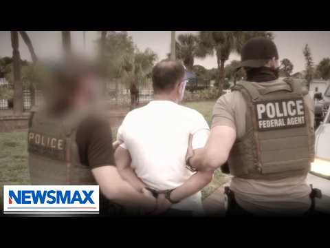 Read more about the article NEWSMAX follows fugitive’s deportation | Jason Mattera reports