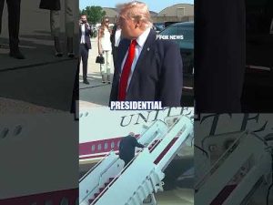 Read more about the article WATCH: Trump boards brand-new Air Force One for the first time #foxnews #news #shorts