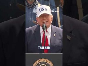 Read more about the article ‘COULDN’T WALK UP THE STEPS’: Trump delivers political jab during remarks #shorts #news #foxnews #us