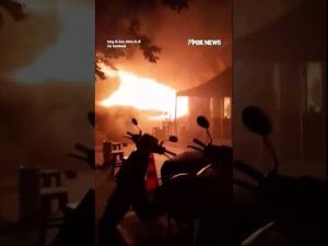 Read more about the article WATCH: Panicked crowd escapes from DEADLY fire as flames burst from Bangkok bar