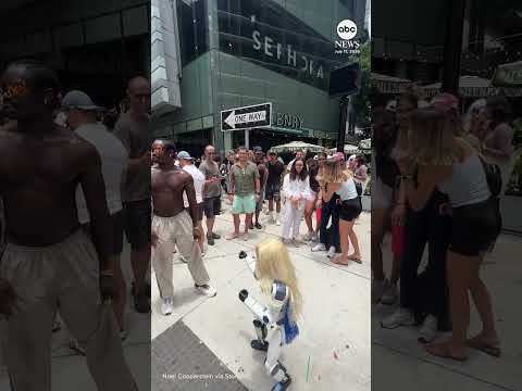 Read more about the article Robo-Haaland shows off dance moves at lookalike competition