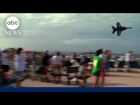 Read more about the article Navy to investigate Blue Angels jet flying low over beachgoers