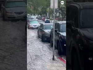 Read more about the article Main water break causes flooding in West Hollywood, California