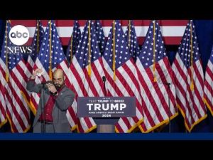 Read more about the article Trump teleprompter operator put on leave amid betting allegations