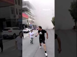 Read more about the article Residents flee as massive landside TEARS through Chinese town #foxnews #news #us #fox