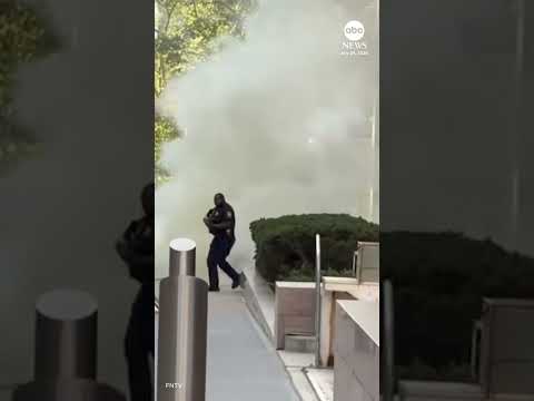 Read more about the article Man in custody after setting off ‘incendiary device’ outside federal building in NYC