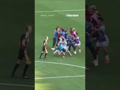 Read more about the article Spain, Argentina BRAWL after 2026 FIFA World Cup final #shorts #us #news #foxnews #WorldCup