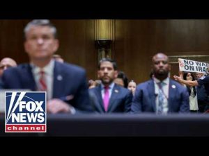 Read more about the article Protesters INTERRUPT Hegseth during Hill hearing