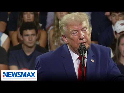 You are currently viewing TRUMP: USA will never be a Communist country