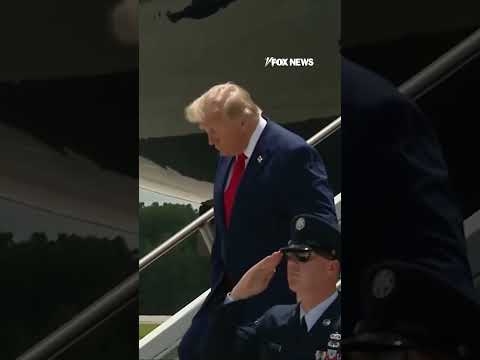Read more about the article ARRIVAL: Trump touches down in Marietta, Georgia #trump #shorts #donaldtrump #politics