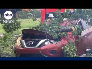 Read more about the article Deadly flash flooding tears through multiple states, forcing rescues