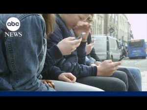Read more about the article TikTok fails to protect minors’ privacy, EU finds