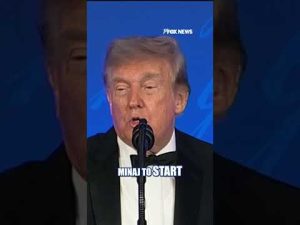 Read more about the article WATCH: President Trump makes a joke about Nicki Minaj ‘getting down’ at the WHCA Dinner #shorts