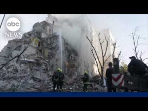 Read more about the article Russia escalates mass barrages as analyst puts war strategy in context