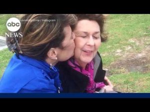 Read more about the article Savannah Guthrie makes emotional new plea to mother’s kidnapper