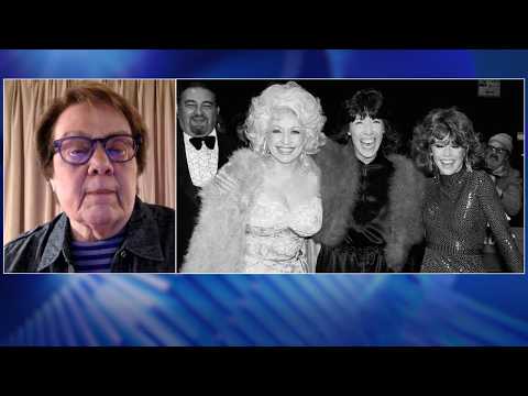 Read more about the article Dolly Parton biographer explains the universal love for the iconic singer