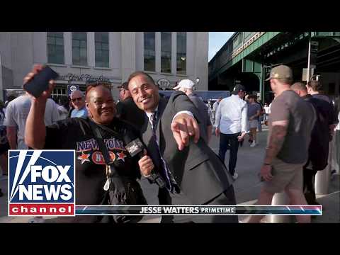 Read more about the article Yankee fans get politically deep with ‘Jesse Watters Primetime’