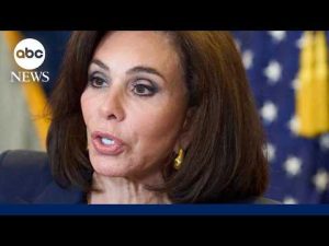 Read more about the article Trump lashes out at Pirro over dropped charges