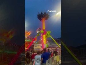 Read more about the article Riders STUCK upside down on NJ boardwalk ride #shorts #us #amusementpark #nj #boardwalk