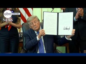 Read more about the article Trump signs executive order to change childhood vaccine schedule