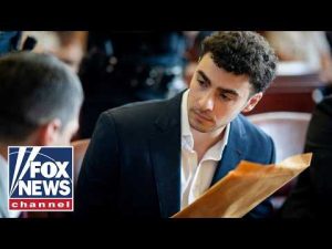 Read more about the article How Mangione’s defense attorney’s ‘tone deaf’ comments could backfire