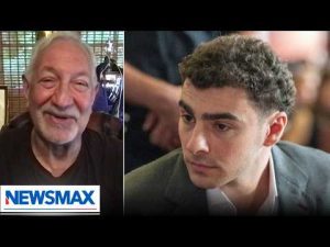 Read more about the article The ‘brilliant’ legal move that could dismiss Mangione’s state charges | Saturday Report