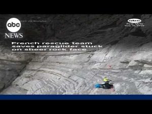Read more about the article French rescue team saves paraglider stuck on sheer rock face
