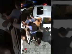 Read more about the article DISTURBING: Man BRUTALLY attacked over parking space #foxnews #news #shorts #car #crimenews