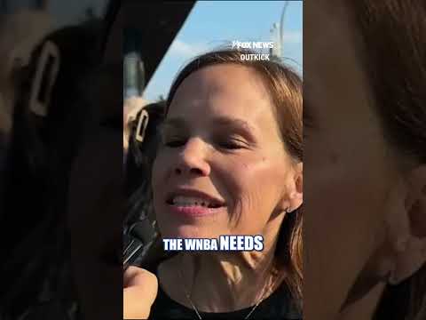 Read more about the article Trans athlete supporters, detractors CLASH outside WNBA game #foxnews #news #shorts #wnba #protest
