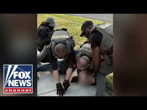 Read more about the article DEVELOPING: ICE arrests over 1,300 migrants in MASSIVE takedown