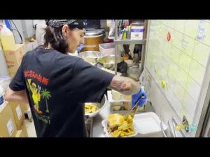 Read more about the article The Unexpected Gourmet Delights at Gas Stations Across U.S.